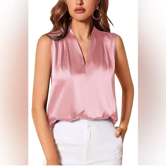 Liz Claiborne blush pink V-neck sleeveless blouse, size medium - Picture 1 of 8